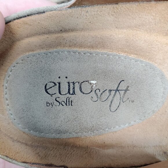 Sofft Shoes Womens Size 9 Gold Faux Leather Galiana Sandals - Picture 2 of 10